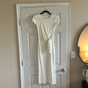 Aritzia Wilfred Maxi Dress